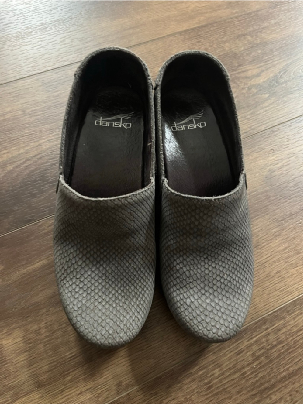 Dansko snakeskin print leather slip on clogs size 6.5/7 - Picture 2 of 11